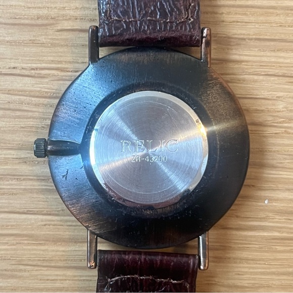 Relic Brown Watches for Women on Sale up to 90% Off: Poshmark Vintage Relic Granite Watch With Braided Brown Leather Strap NOT WORKING
